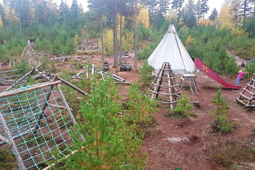 Nybyggd Stuga Intill Skogsbrynet - New Built Cottage Next To The Cowberry Forest ムーラ エクステリア 写真